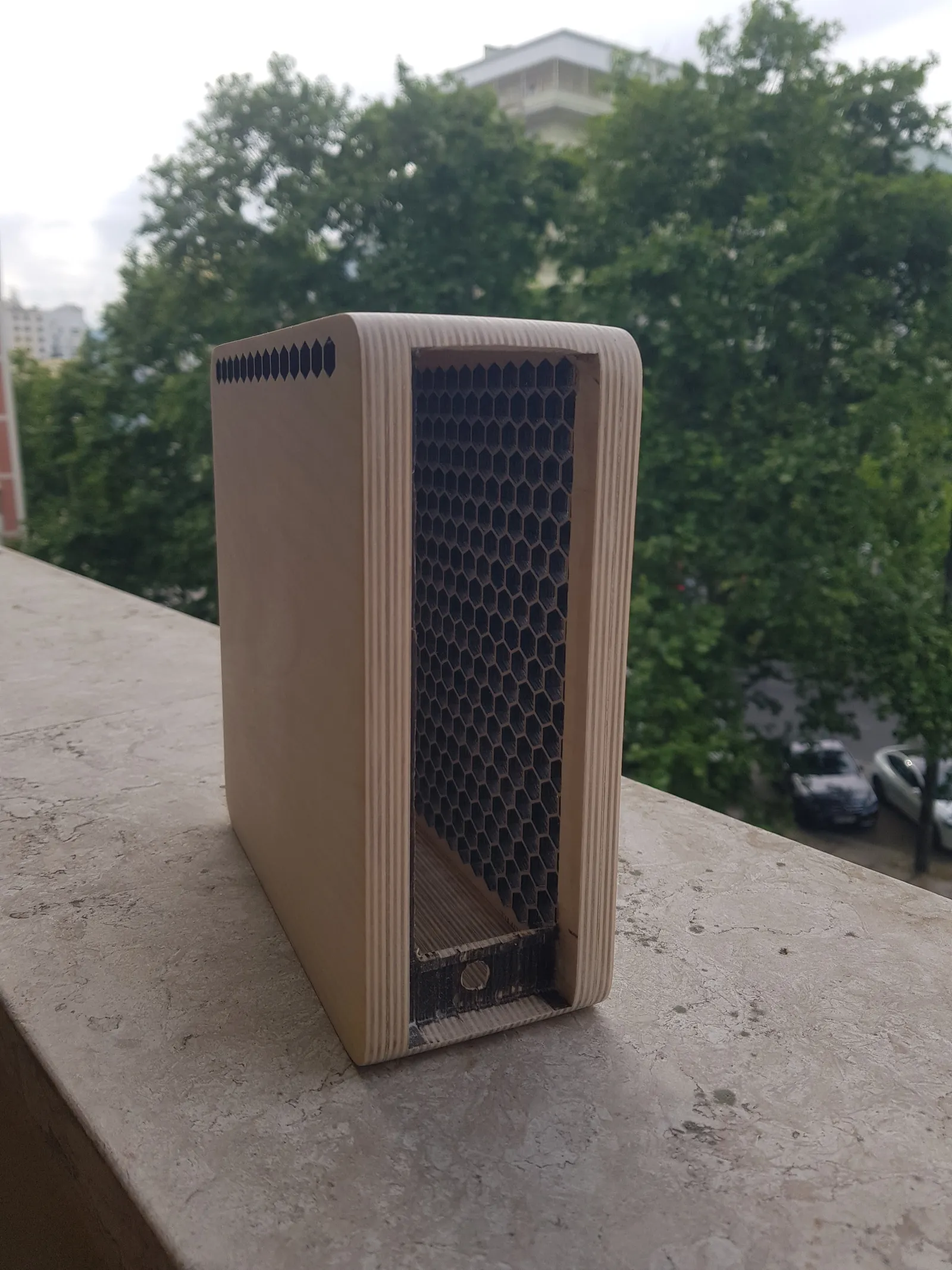 Timbrcase — The back